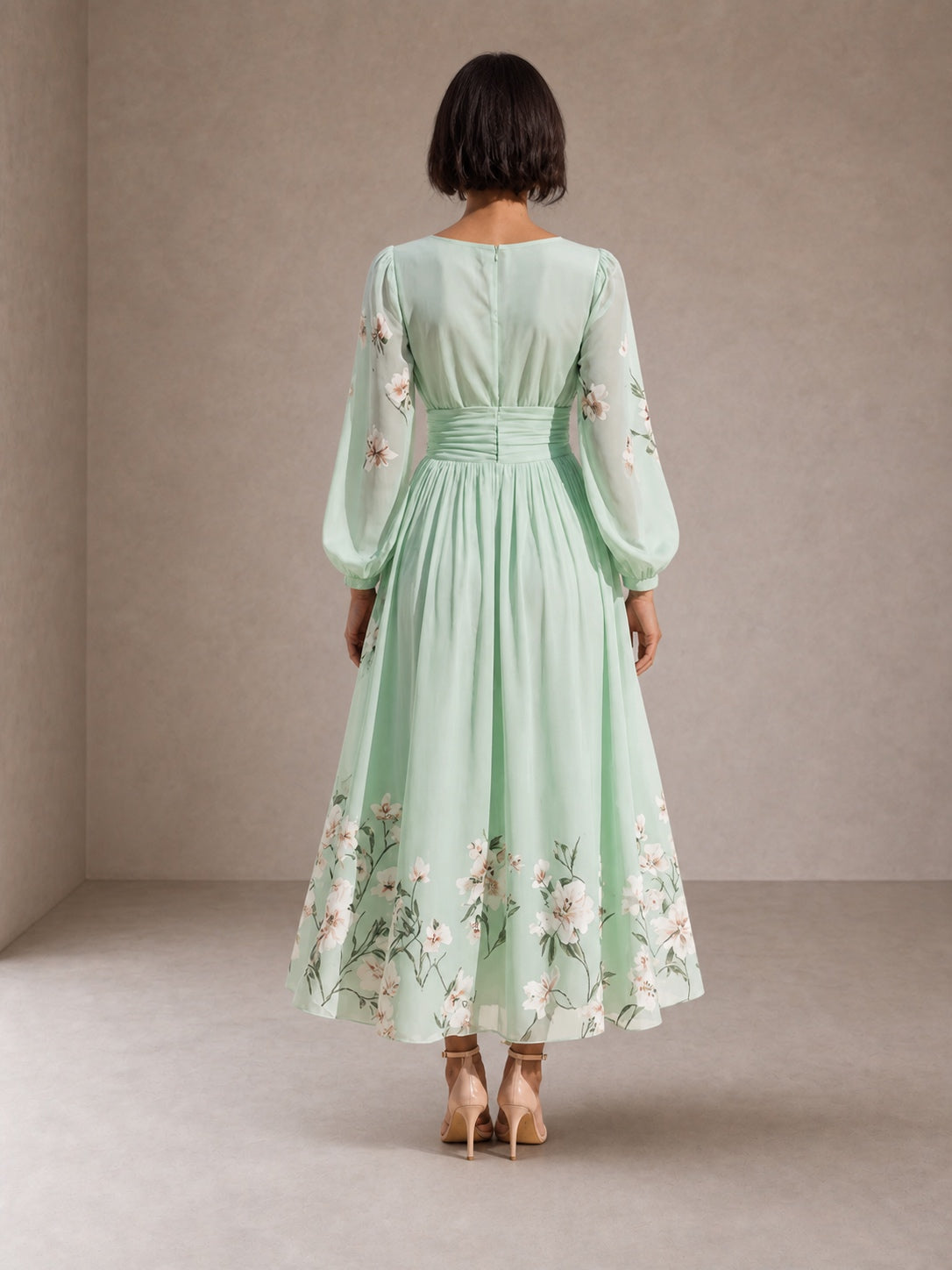Cisella | Light Green Floral Midi Dress