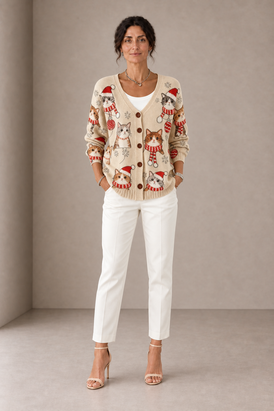 Caterina | Beige Cardigan with Christmas Cats